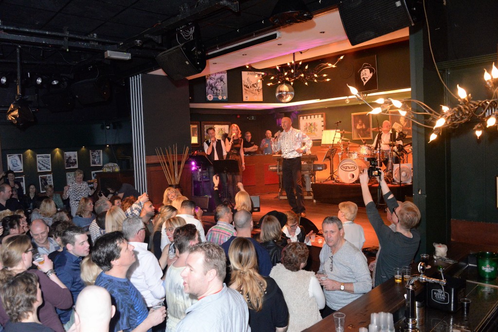 ../Images/Heel Noordwijkerhout zingt Hazes 419.jpg